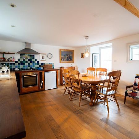 Brosnan'S Cottage Dingle Eksteriør billede