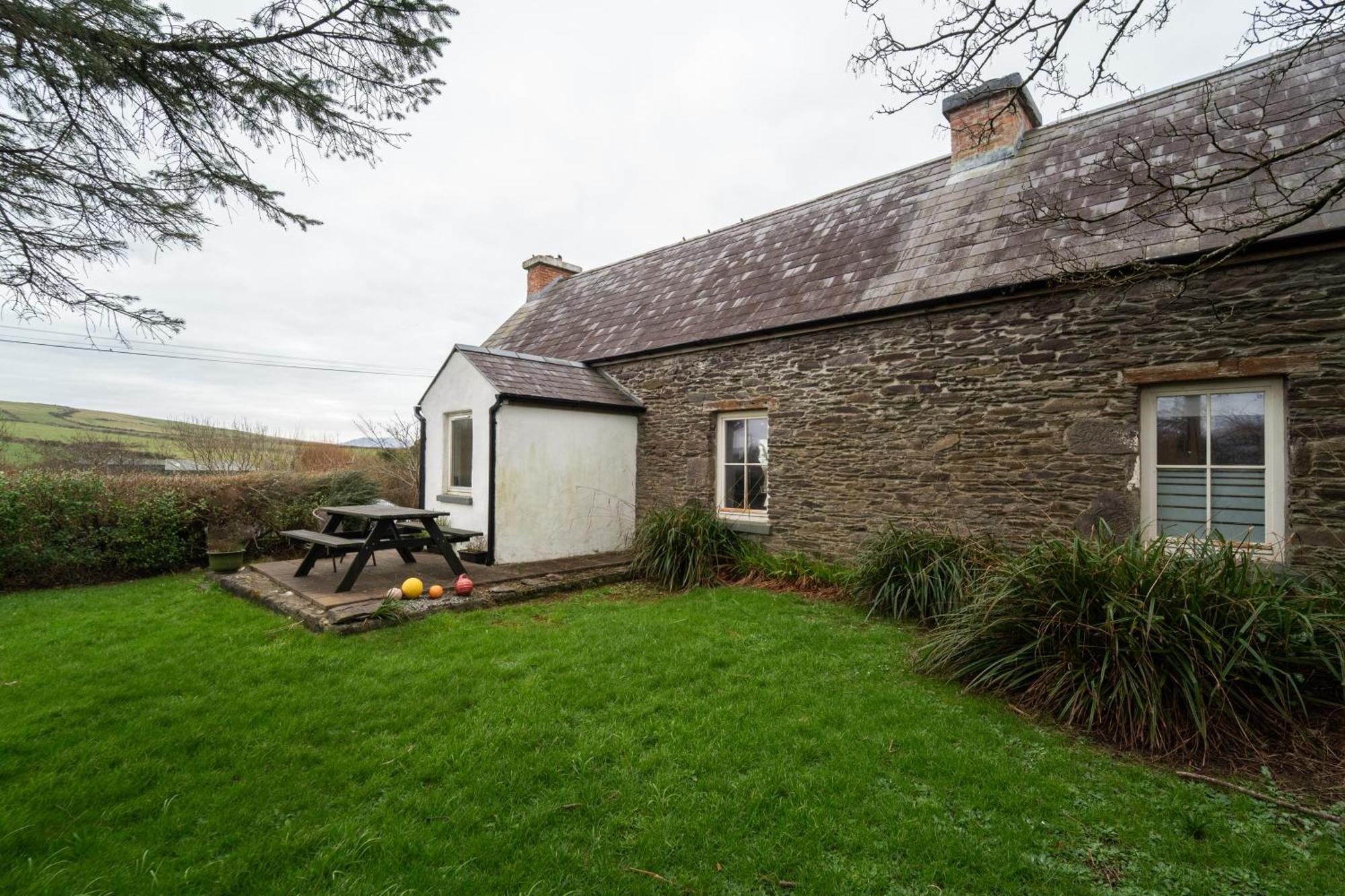 Brosnan'S Cottage Dingle Eksteriør billede